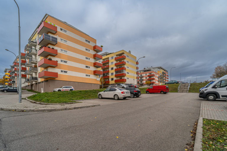 90